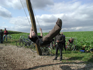 die Himmelsschaukel an der Regionalparkroute Hohe Straße die Himmelsschaukel an der Regionalparkroute Hohe Straße