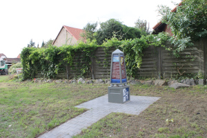 VIA REGIA Obelisk an der Hohen Straße
